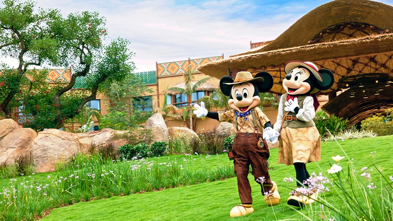 One Of A Kind Experiences At Hong Kong Disneyland Hotels Hong Kong Disneyland