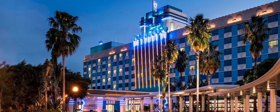 Disney S Hollywood Hotel Hong Kong Disneyland Official Site